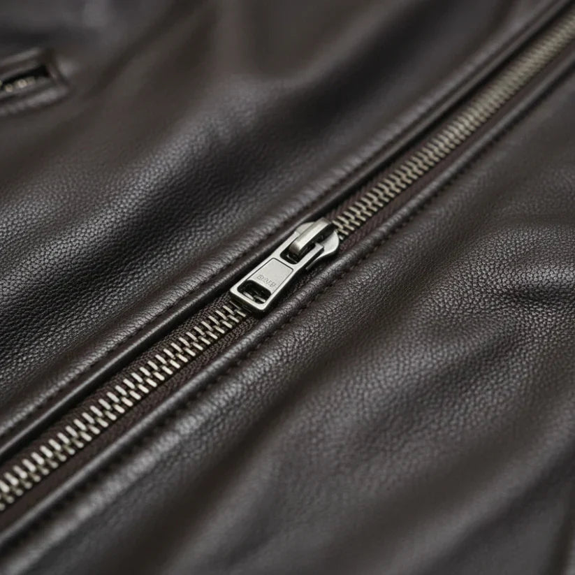 Oskar – slim fit læderjakke med opretstående krave og lynlås