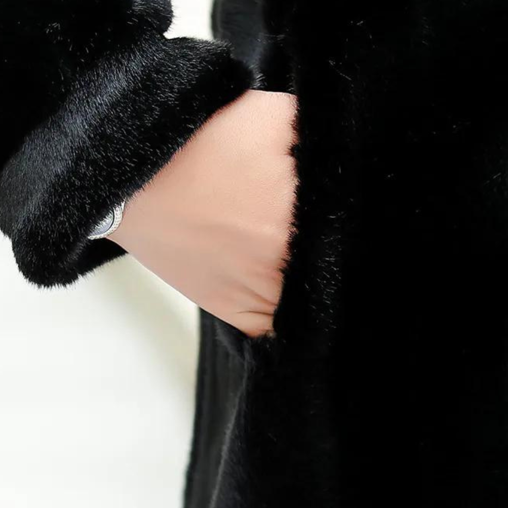 Laura - stilfuld og hyggelig vinterfrakke til kvinder