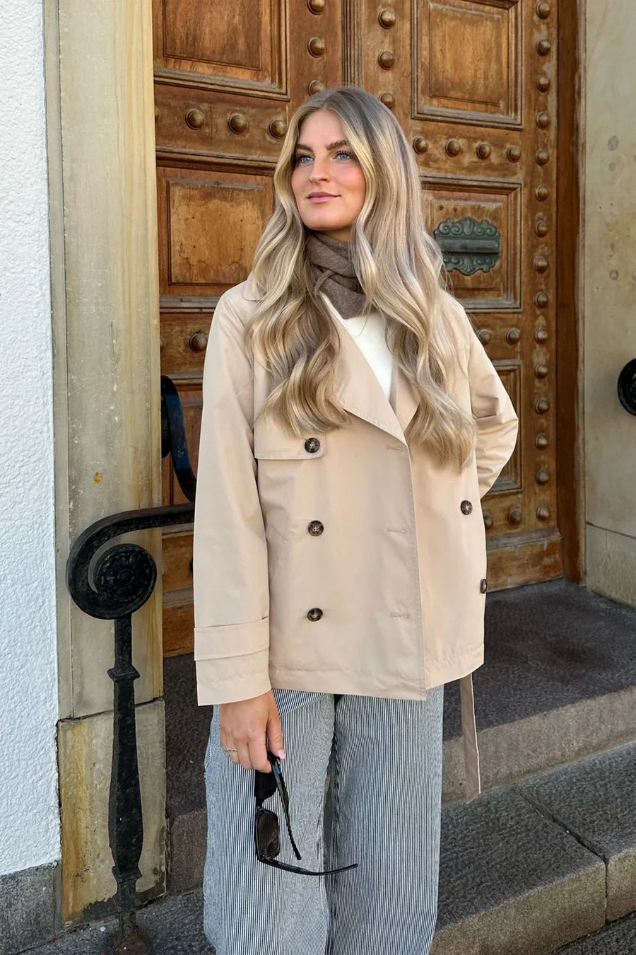 Cella - lammeskindsjakke til kvinder med løst snit