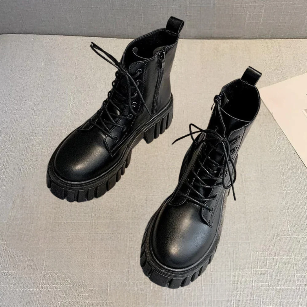 Venetia – damesnørestøvler med robust sål