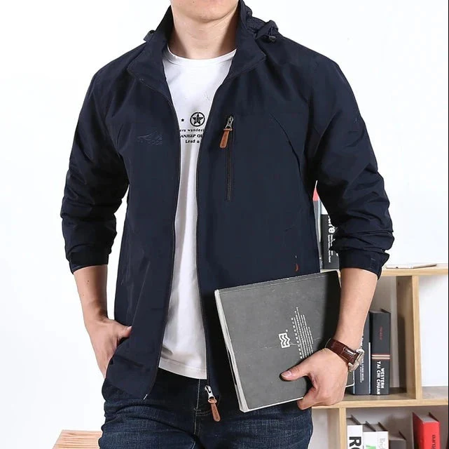 Herrejakker i vindtæt og vandtæt militærstil
