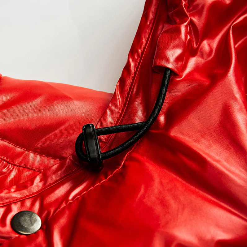 Skinnende sort dunjakke