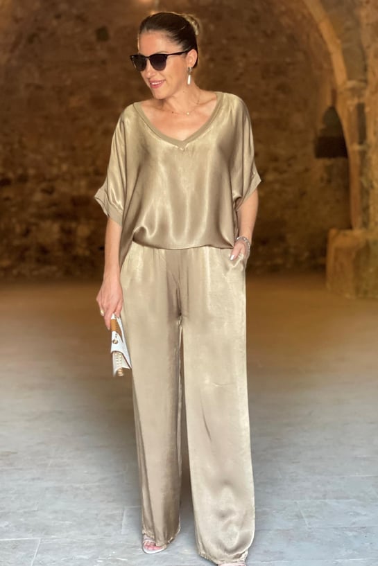 Britt - satinsæt i to dele