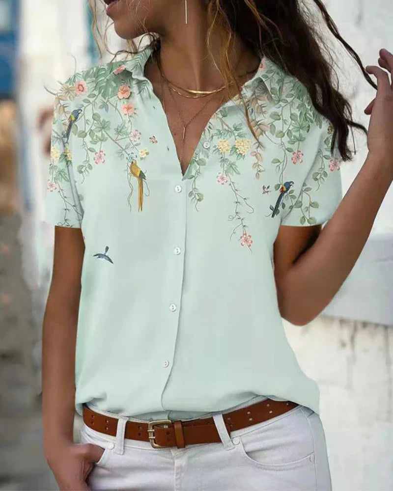 Elissa - smart bluse med blomstermønster og klassisk krave