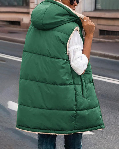 Vendbar termovest med hætte