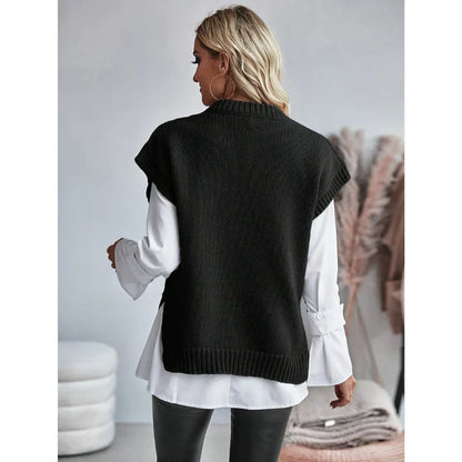 Ærmeløs strikket damevest i et tidløst design