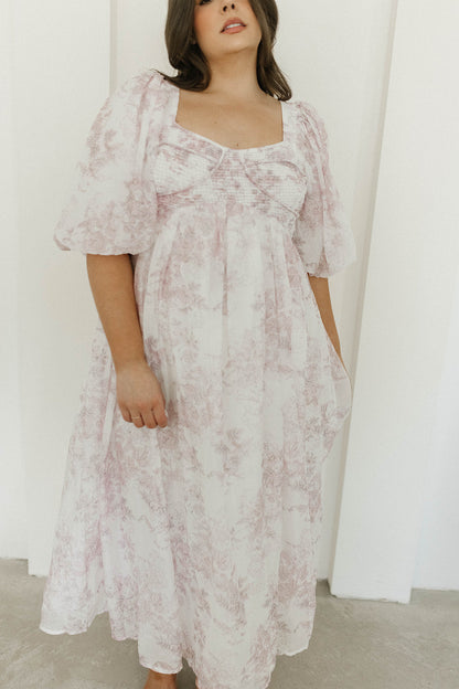 Harlow midi-kjole i lyserød blomstret - bump friendly & Inclusive sizing (S-3XL)