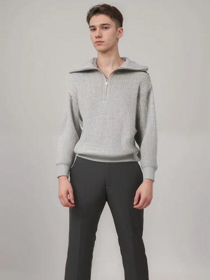 Stribet sweater med lynlås lukning