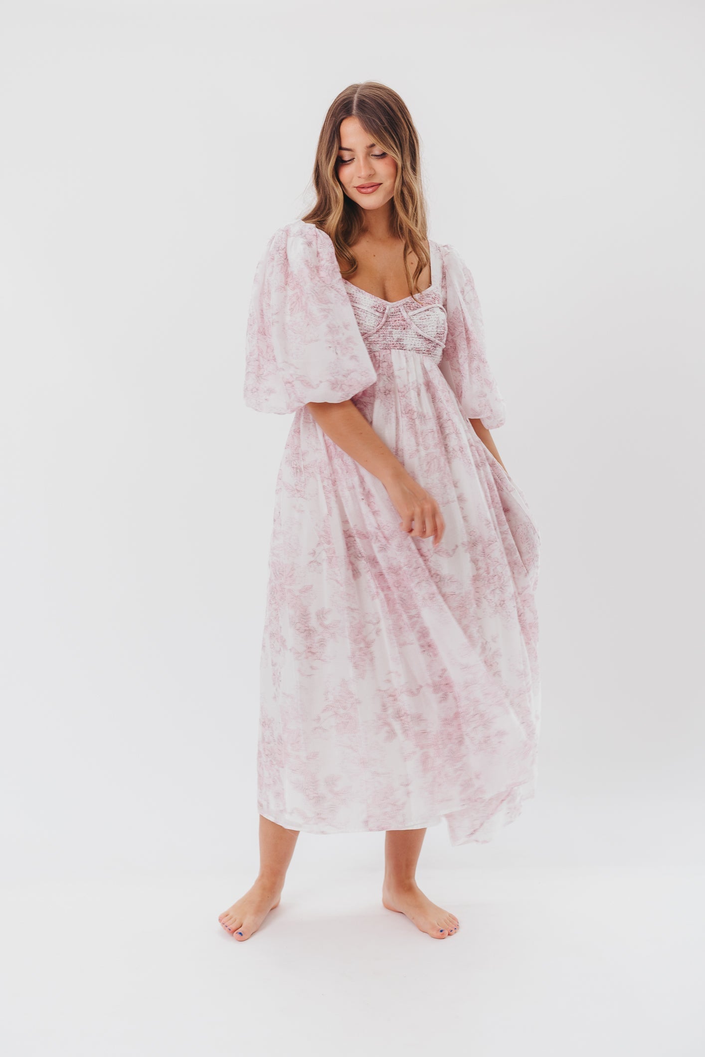Harlow midi-kjole i lyserød blomstret - bump friendly & Inclusive sizing (S-3XL)