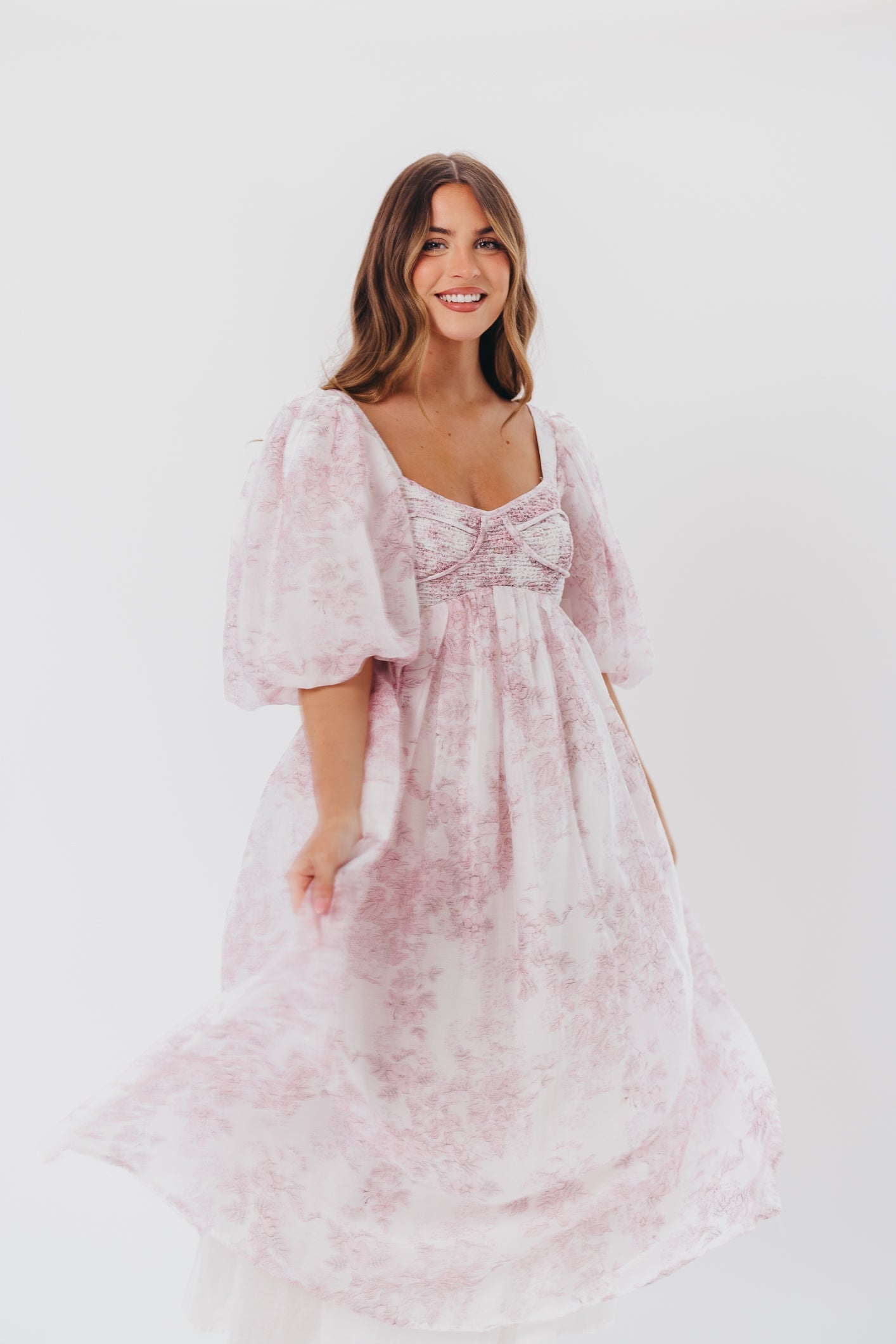 Harlow midi-kjole i lyserød blomstret - bump friendly & Inclusive sizing (S-3XL)