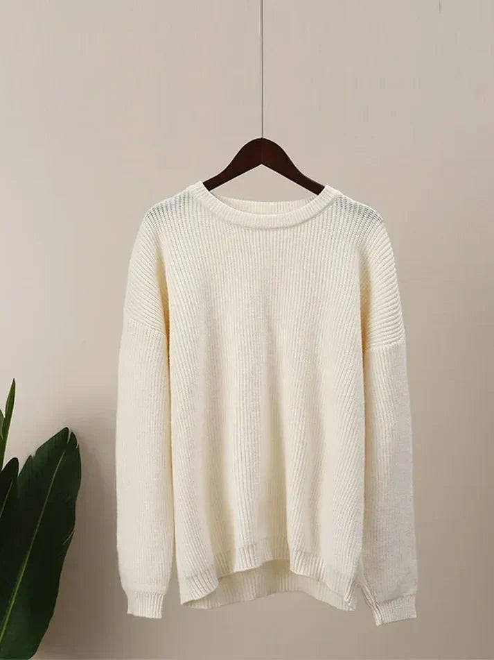 Varm vintertrøje - moderigtig rund hals i minimalistisk design