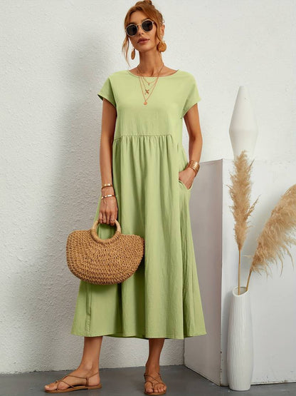 Emily – klassisk design med rund hals til forår og sommer