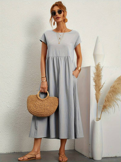 Emily – klassisk design med rund hals til forår og sommer