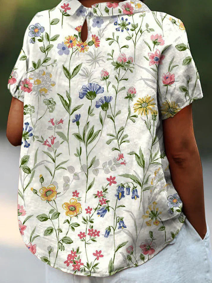 Camila - afslappet skjorte til kvinder lavet af bomuld og hør med retro blomsterprint