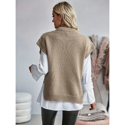 Ærmeløs strikket damevest i et tidløst design