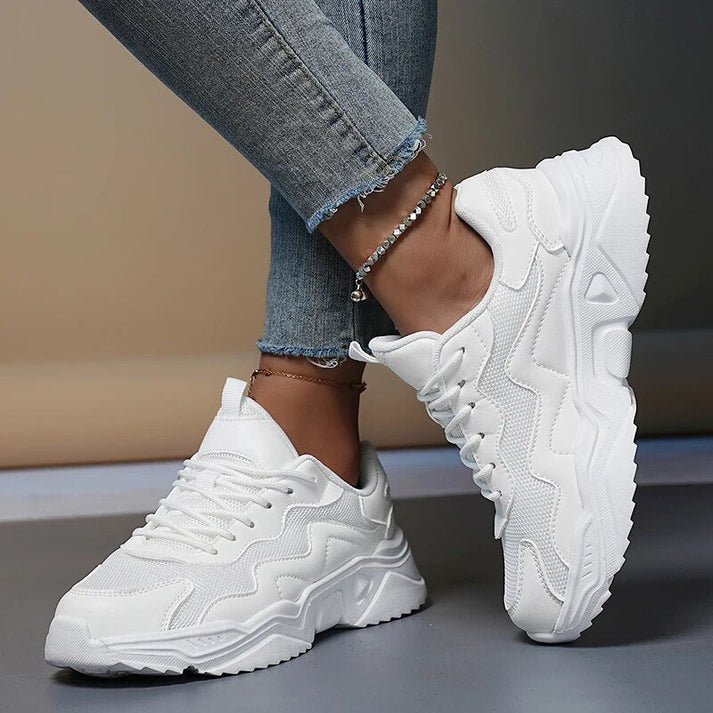 Emmeline - alsidige hvide sneakers til kvinder