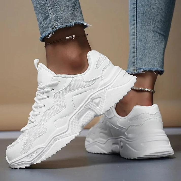 Emmeline - alsidige hvide sneakers til kvinder