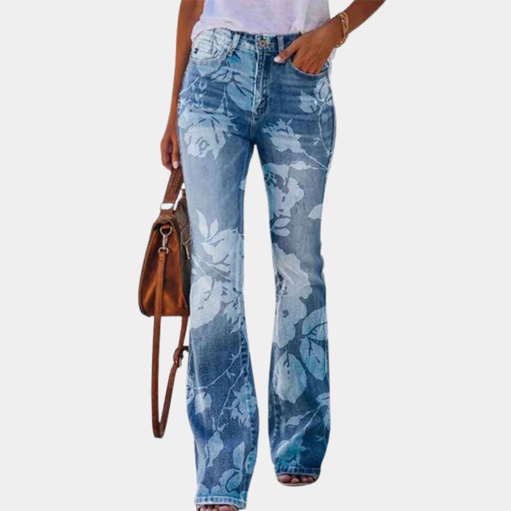 Rosmunda - trendy, udspændte damejeans med moderigtige knapper