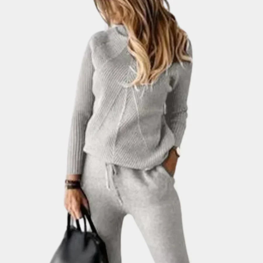 Chic todelt strikket dameoutfit