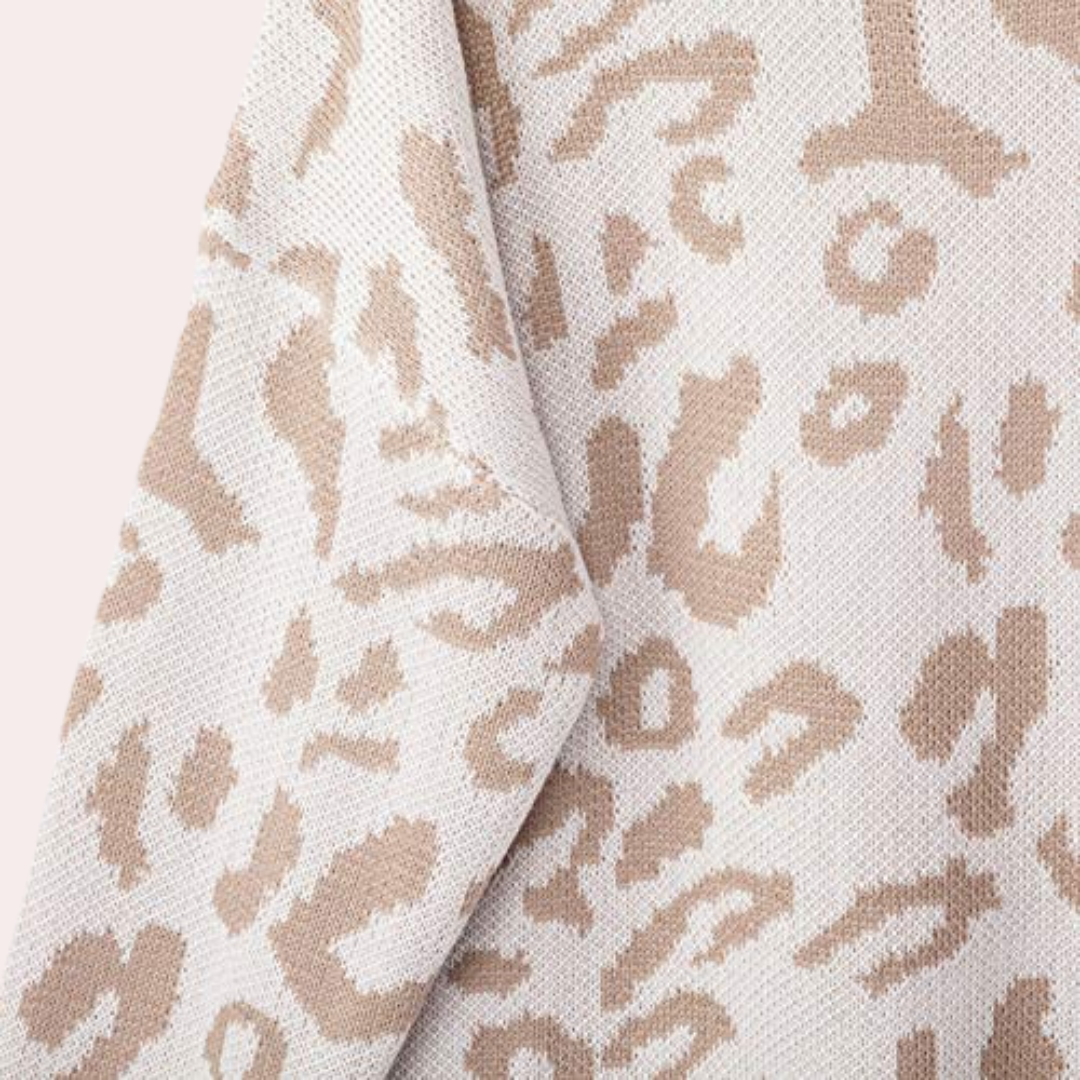 Joska - elegant dametrøje med trendy leopardprint