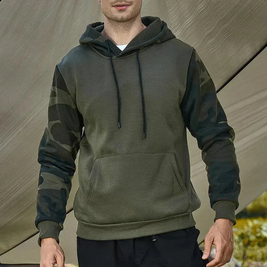 Fritz – stilfuld herresweatshirt med hætte og camouflagemønster