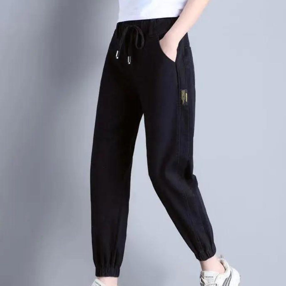 Lucrezia - trendy, afslappede damejeans med justerbar taljesnor for en perfekt pasform