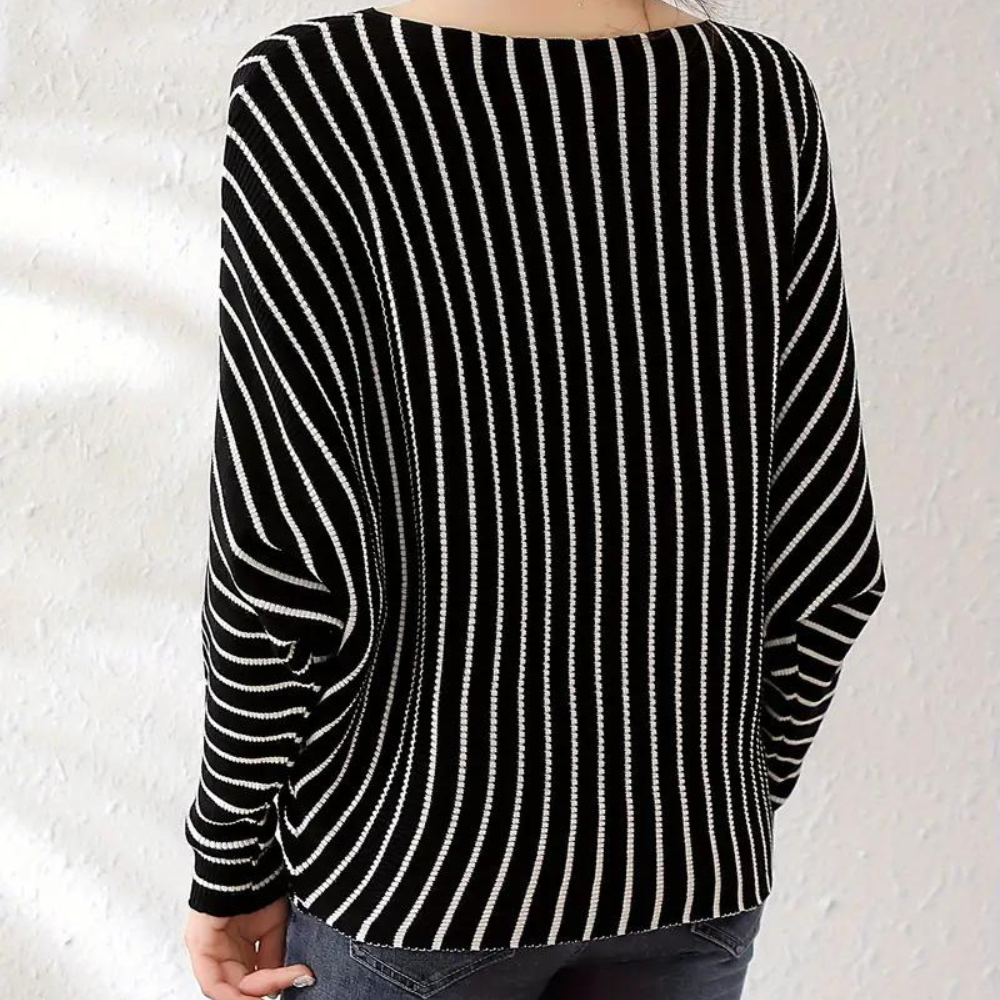 Szonja - trendy stribet dametrøje til den elegante kvinde
