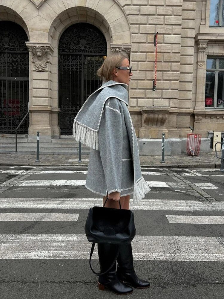 Keyra - luksuriøs jakke med tørklæde