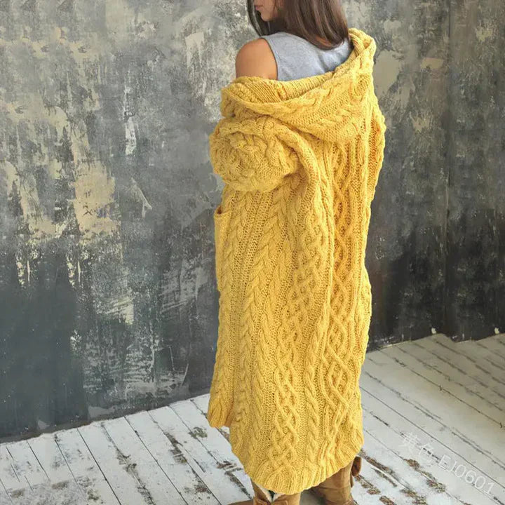 Anahi - varm og strikket cardigan