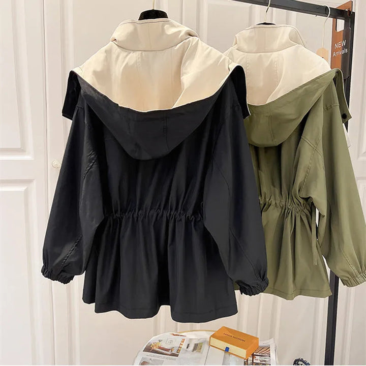 Lilina - stilfuld vandafvisende trenchcoat