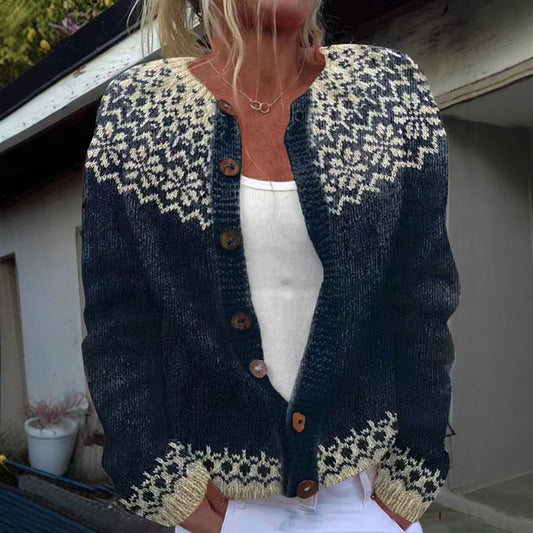 Lola – hyggelig, grovstrikket cardigan med sidelommer