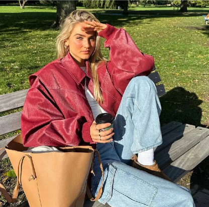 Vera - trendy rød damejakke i oversize-pasform