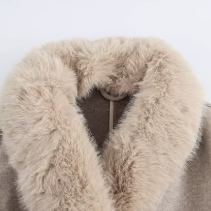 Gerd - klassisk vinterfrakke med beige bælte til kvinder