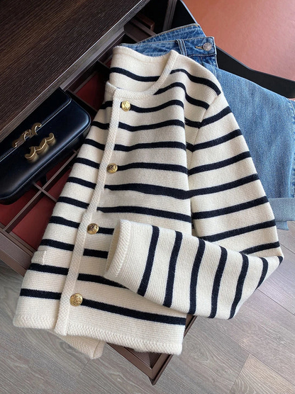 Stella l sweater med o-hals og striber