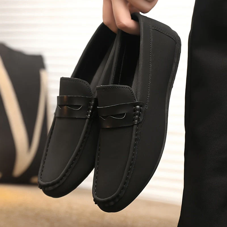 Elegante loafers til mænd i forskellige farver