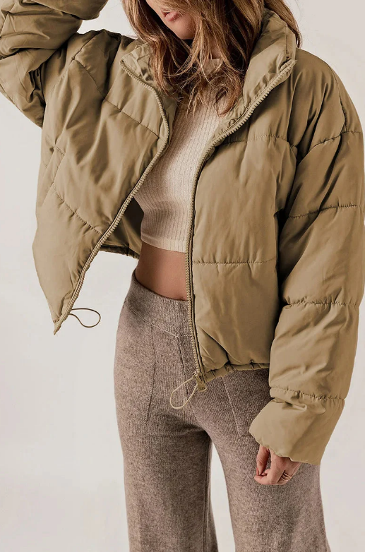 Lia – moderne pufferjakke fremstillet af materiale af høj kvalitet