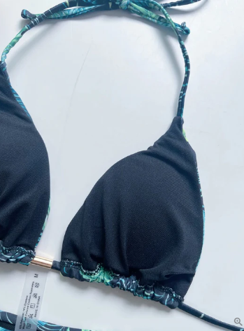Layla-printet trekantet bandagebikini