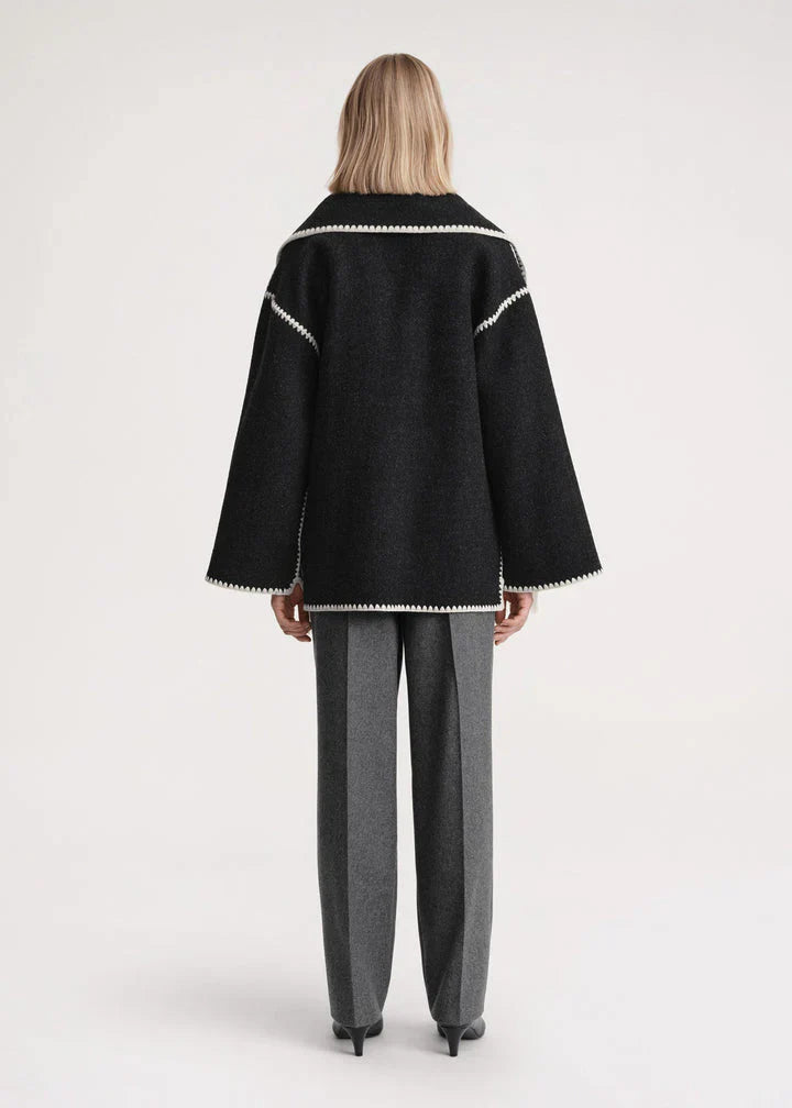 Keyra - luksuriøs jakke med tørklæde