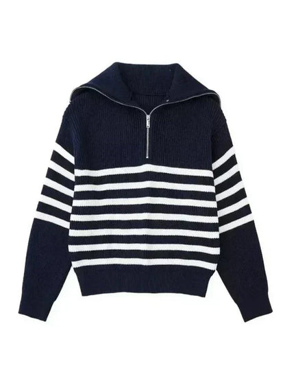 Stribet sweater med lynlås lukning