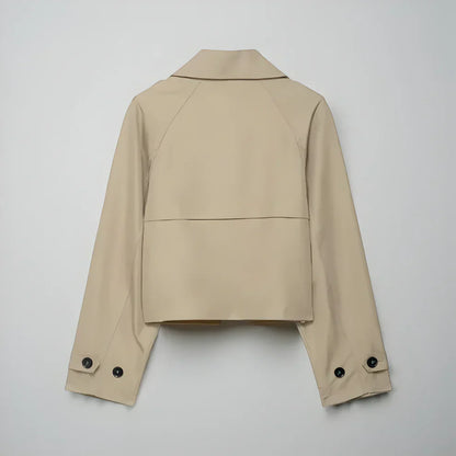 Stilfuld dobbeltradet cropped trenchcoat med lommer til kvinder – dame