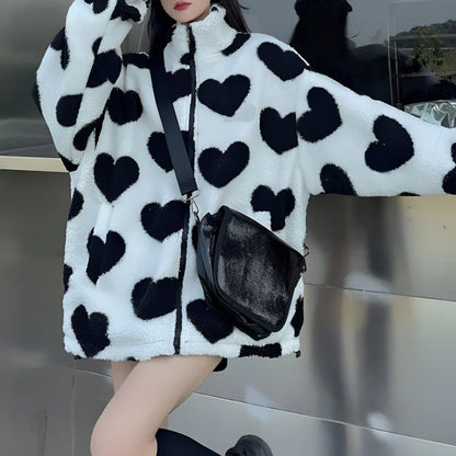 Wendbare sherpa-jakke med hjerte-design til kvinder