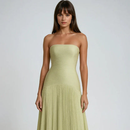 Stropløs plisseret maxikjole til kvinder