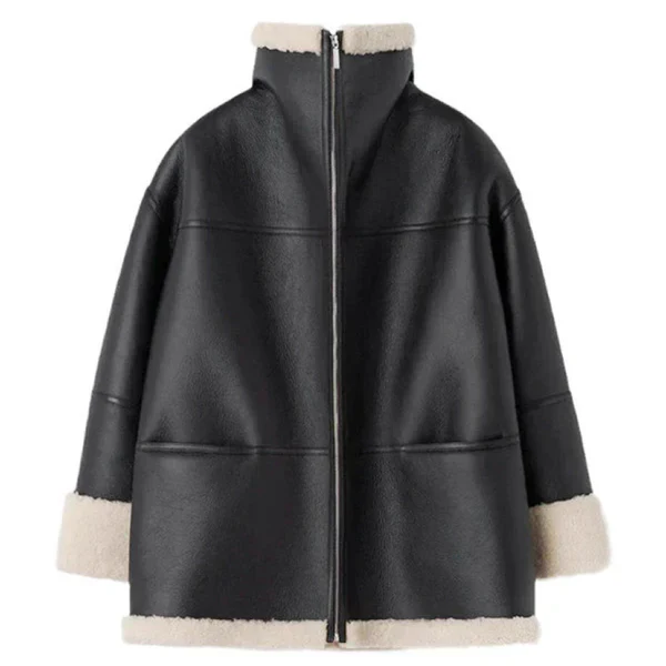Sort vinterfrakke i læder med pelsfor til damer