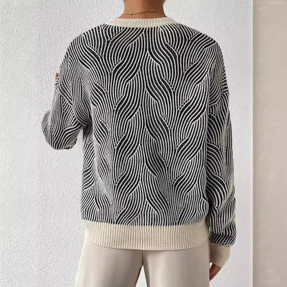 Varm damestrikket sweater med rullekrave