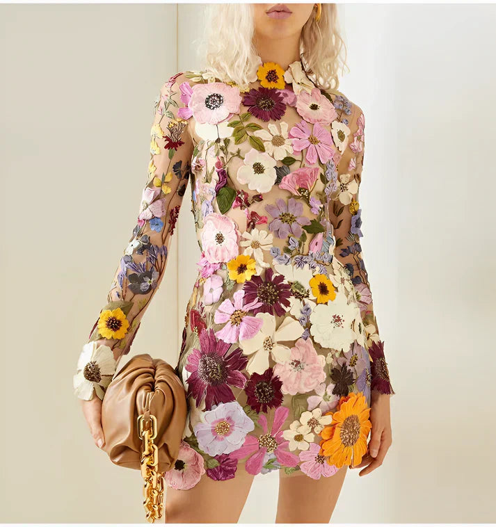 Elegant kjole med blomster ornament - carla