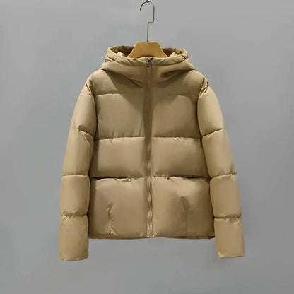 Varm vinterfrakke til kvinder 2024: elegant puffercoat-trend