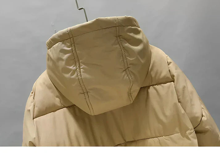 Varm vinterfrakke til kvinder 2024: elegant puffercoat-trend