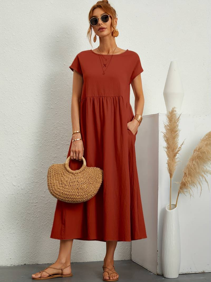 Emily – klassisk design med rund hals til forår og sommer