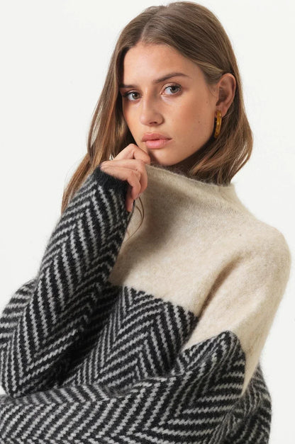 Gia - luksuriøs cashmere-rullekravesweater