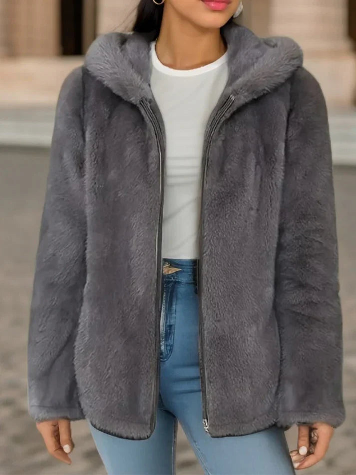 Selina – fleecetrøje med hætte og uldfor